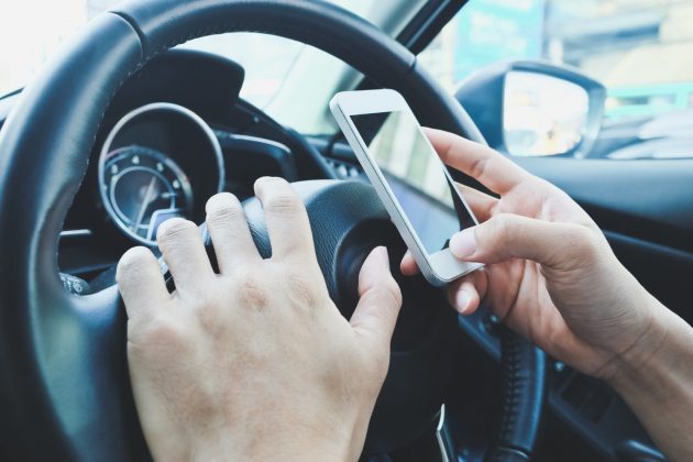 Usar celular ao volante poderá dar cadeia Mundo Nipo