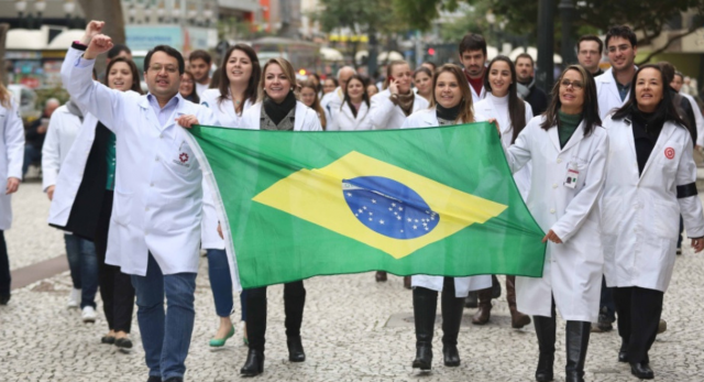 Mais Médicos aos cubanos - Coluna Extra