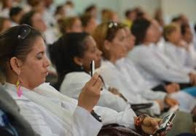 Médicos cubanos - Jornal O Sul
