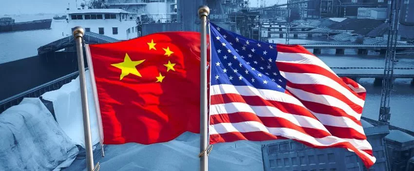 China reage às tarifas dos EUA e alerta países da ASEAN sobre os riscos de acordos bilaterais. Entenda os impactos da guerra comercial China-EUA.