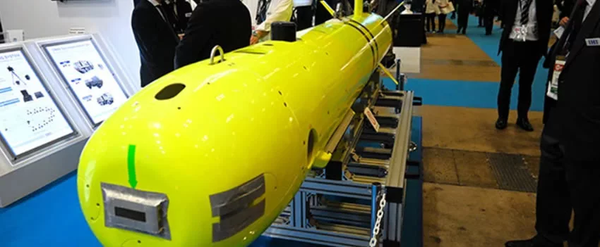 A feira internacional de armas DSEI Japão registrou um número recorde de expositores em Chiba, refletindo a crescente incerteza global e a busca por autonomia defensiva, especialmente diante da percepção de um parceiro americano menos previsível.