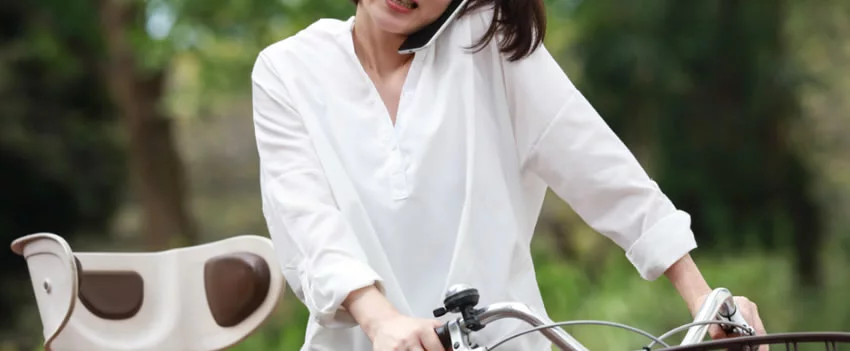 Japão implementará novas multas para bicicletas em 2026 por infrações como usar celular e ignorar sinais. Entenda as novas regras e seus valores.