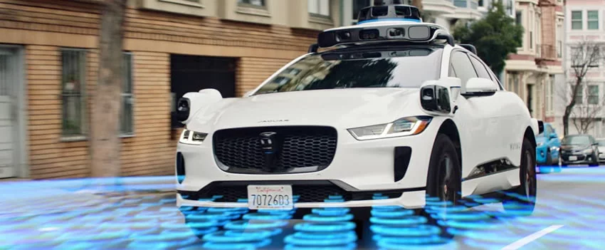 Toyota e Waymo anunciam parceria para impulsionar a direção autônoma no Japão! Saiba mais sobre essa colaboração e o futuro dos transportes.