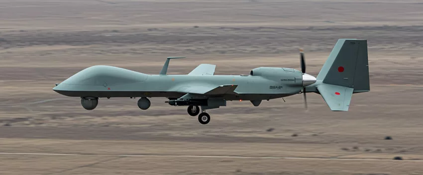 Japão reforça defesa com drones de baixo custo da Turquia e planeja produção nacional para o futuro. Estratégia inspirada na guerra da Ucrânia.