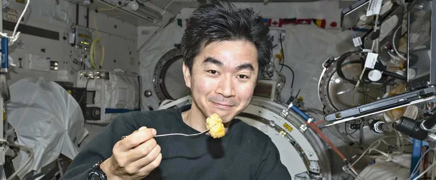 Descubra como o Japão está revolucionando a nutrição dos astronautas com uma nova certificação para alimentos espaciais. Saiba mais sobre essa inovação.