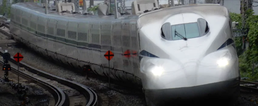 Reserve Shinkansen pelo LINE e pague com PayPay! JR Central lança serviço para Tokaido, Sanyo e Kyushu Shinkansen, inaugurando uma nova era de conveniência.