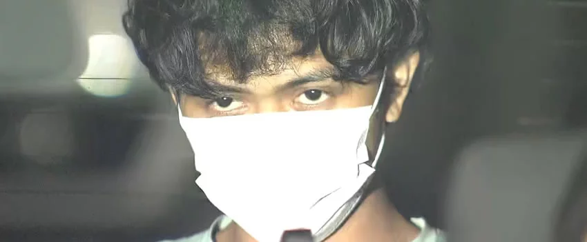 Três homens de Mianmar são presos em Tóquio por assassinato fora de uma boate em Shinjuku. Entenda o caso e os detalhes da investigação.