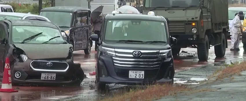 Drama em Hokkaido! Colisão de 10 veículos na Rota 36 leva a perseguição policial. Saiba os detalhes do acidente e perseguição em Hokkaido e a prisão do motorista fugitivo.