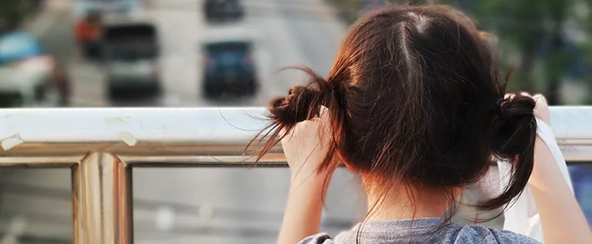 O Japão registra aumento recorde no suicídio de crianças e adolescentes. Conheça a história de Sakaki e o uso de aconselhamento por IA no combate a esta crise.