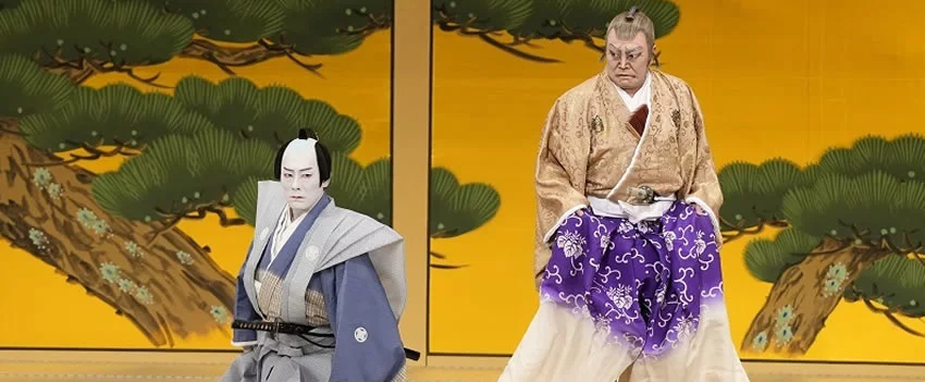 Descubra como a performance de Chushingura no Teatro Nacional de Tóquio ilumina o futuro do kabuki. Uma análise da tradição e inovação na arte japonesa.