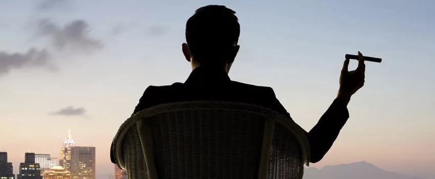 Descubra por que os ativos financeiros das famílias no Japão atingiram um recorde, impulsionados pela alta do mercado de ações e pelos programas de investimento NISA.