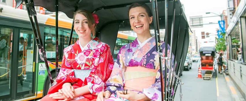 Descubra o renascimento do turismo no Japão e a ascensão das experiências sobre o consumo material. Conheça as tendências que moldam a nova jornada de viagens para o Japão.