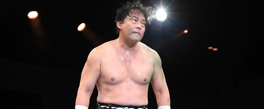 Descubra a trajetória de Tajiri WWE, o "The Japanese Buzzsaw", um dos astros japoneses de maior sucesso na WWE nos anos 2000, e seu legado duradouro no Pro Wrestling.