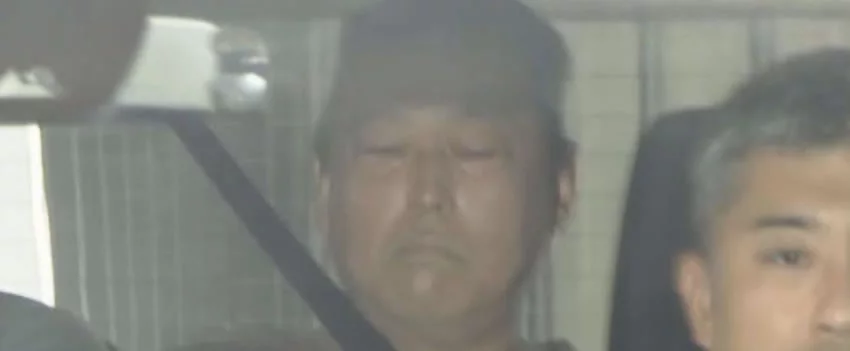 Casal é detido em Higashi-Osaka por disfarçar 45t de arroz vietnamita como feijão-mungo, visando lucrar com alta de preços do arroz no Japão. Investigação conjunta da polícia e alfândega.