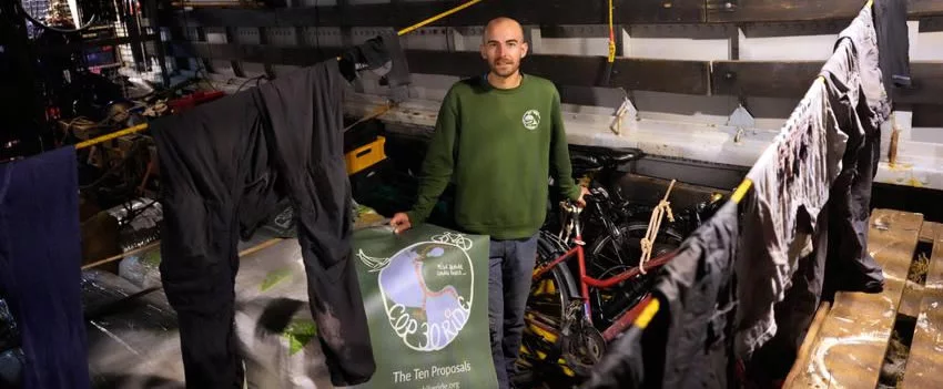 Ativistas climáticos pedalam milhares de quilômetros até a COP30 em Belém, Brasil, promovendo o ciclismo como solução sustentável. Uma jornada inspiradora rumo à proteção da Amazônia.