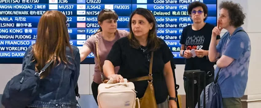 Japão planeja aumento de taxas e impostos para estrangeiros, incluindo taxa de embarque e visto. Entenda as novas regras e o impacto para viajantes.