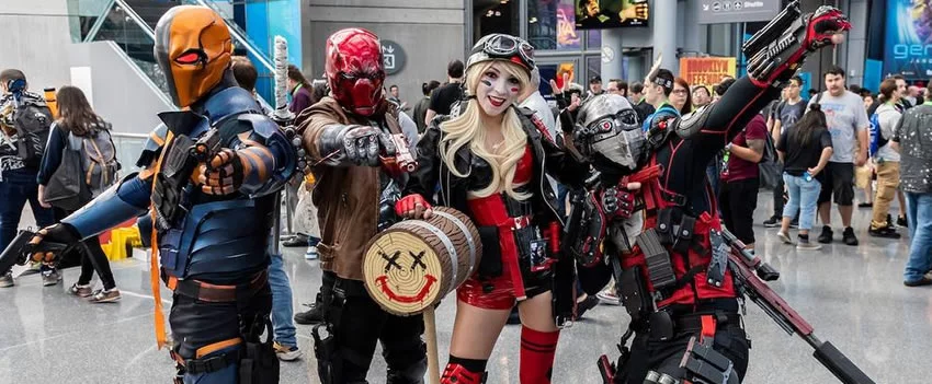 A New York Comic Con confirma a ascensão da cultura pop japonesa nos EUA! Fãs de anime e mangá, como One Piece, se reúnem em Nova York para celebrar. Saiba mais!