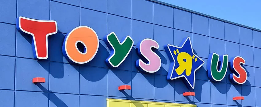 Descubra o fenômeno dos kidults que impulsiona o mercado de brinquedos no Japão a recordes, mesmo com a queda na natalidade. Nostalgia, animes e Beyblade em alta!