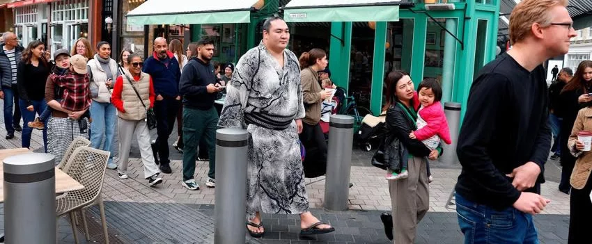 O icônico sumô do Japão está de volta a Londres para um torneio de cinco dias no Royal Albert Hall! Descubra detalhes exclusivos sobre este evento histórico e o retorno da Associação Japonesa de Sumô (JSA) ao Reino Unido.