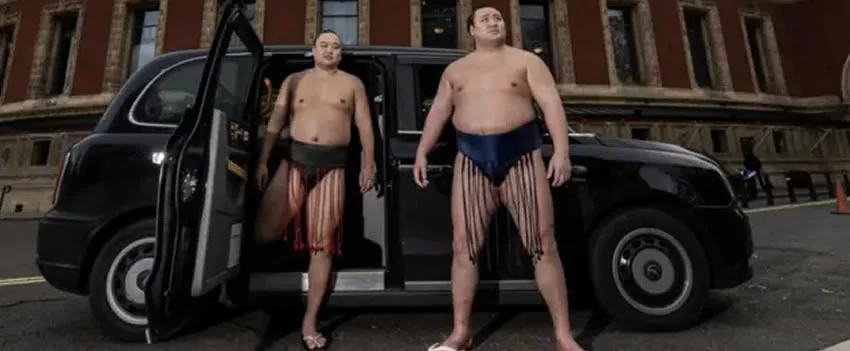 O Grande Torneio de Sumô aconteceu no Royal Albert Hall, em Londres, levando a tradição milenar japonesa do sumô profissional para fora do Japão.