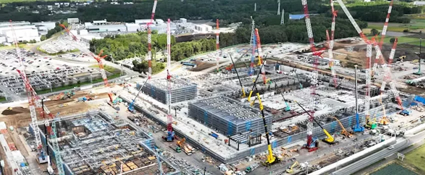 TSMC confirma a construção da segunda fábrica no Japão, em Kumamoto. A nova unidade produzirá chips de alto desempenho para IA, direção autônoma e telecomunicações. Governo apoia com subsídios.