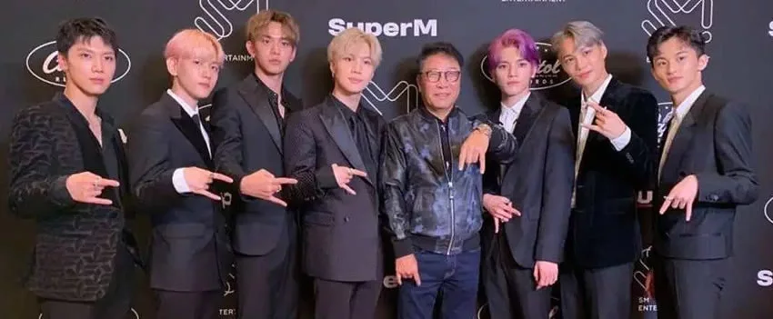 Descubra a jornada pragmática de Lee Soo Man, fundador da SM Entertainment, e as táticas que levaram o K-pop ao topo das paradas mundiais. Leia agora.