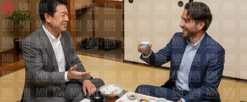 Desvende a arte do jantar de negócios japonês e acelere sua carreira. Evite 5 erros cruciais que afetam a confiança e colaboração no Japão.