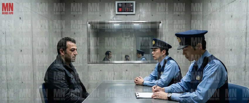 Investigação em Aichi revela rede de trabalho clandestino. Entenda o caso de prisão por emprego ilegal que pode envolver mais de mil estrangeiros e empresas.