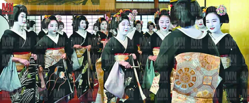 Descubra o luxo e o rigor das artes tradicionais de Quioto com o início das cerimônias anuais das geikos e maikos nos distritos históricos do Japão.